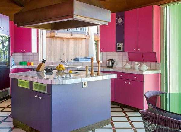 Кухня в розовом цвете дизайн фото