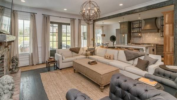 Цветы в теплых тонах – Холодные и теплые цвета в интерьере. Гостиная в теплых тонах — секреты дизайна