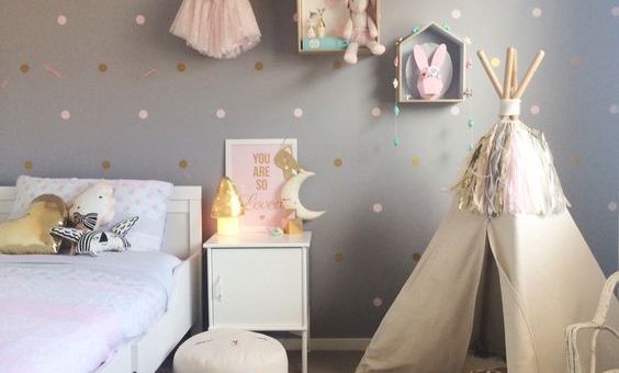 Декор на стену в детскую комнату