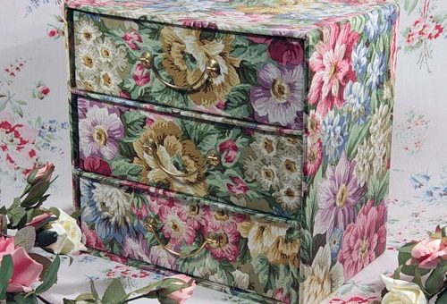 Декупаж для начинающих пошагово с фото на мебели тканью своими руками