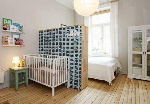 Детская кроватка в маленькой спальне родителей – Дизайн спальни с детской кроваткой: как все разместить? — детская кровать в спальне родителей — запись пользователя Анна Донская (id2431521) в дневнике