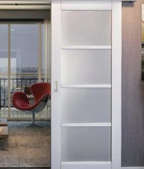 Дверь откатная межкомнатная – механизм стеклянных дверей, расположенных вдоль стены, роликовая система, конструкции с зеркалом