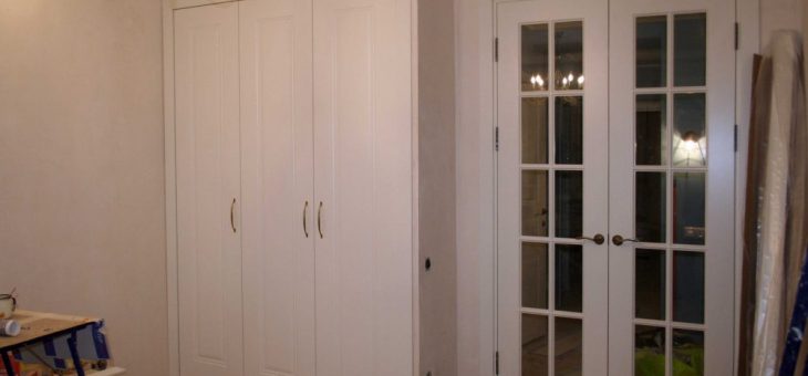 Дверь в зал