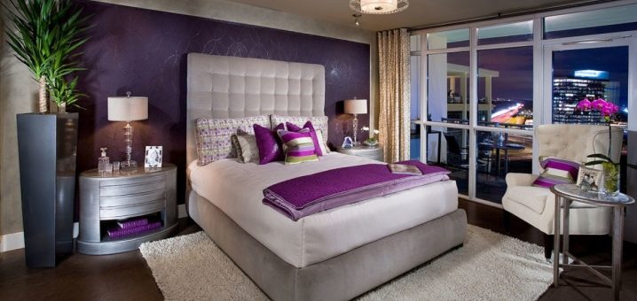 Фиолетовый цвет в интерьере спальни – дизайн в бело-фиолетовых и желто-фиолетовых тонах, идеи интерьера с черными акцентами, значение цвета