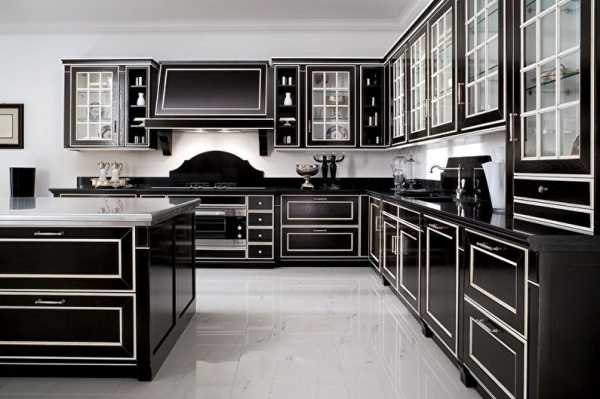 Дизайн интерьера кухни с черной техникой
