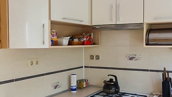 Фото кухонный гарнитур на маленькую кухню