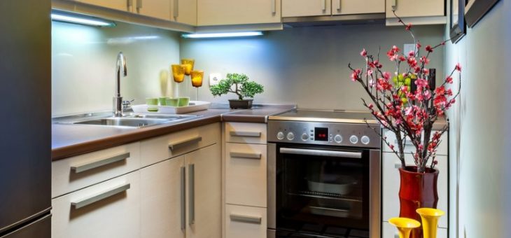 Фото маленькая красивая кухня