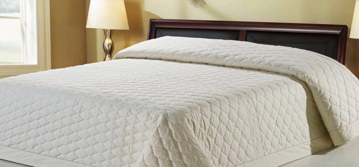 Фото покрывала на кровать в спальню фото – Покрывало на кровать (60 фото): на двухспальную, на детскую, для новорожденных. Дизайн покрывал. Материалы и размеры