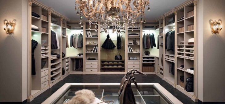 Гардеробная комната большая