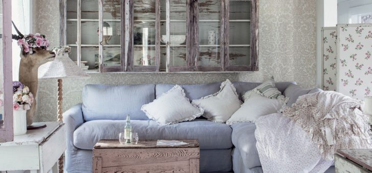 Гостиная с камином в стиле прованс – дизайн интерьера маленького зала, оформление с элементами «классики», современные примеры ремонта