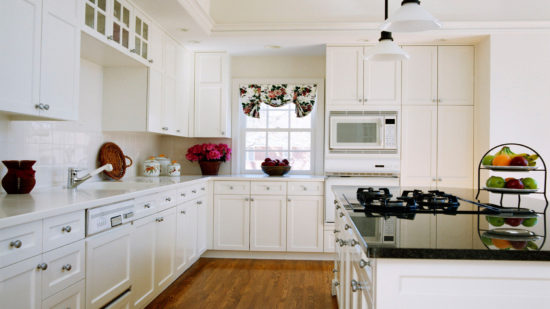 Интерьер кухни фото в белом цвете – советы, 300 фото дизайна интерьеров маленьких и больших кухонь