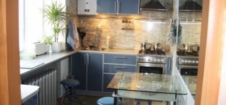 Интерьер маленькой кухни фото в квартире – Малогабаритные кухни в маленьких квартирах — дизайна интерьера на фото