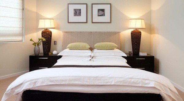 Интерьер маленькой спальни 6 кв м фото – видео-инструкция по выбору интерьера своими руками, идеи красивых спальных комнат небольших размеров, фото