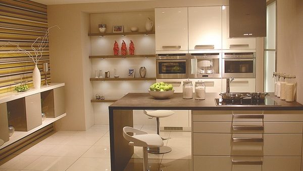 Интерьер в маленькой кухне – Интерьер маленькой кухни в кантри, классическом стиле в картинках: оформление искусственным камнем