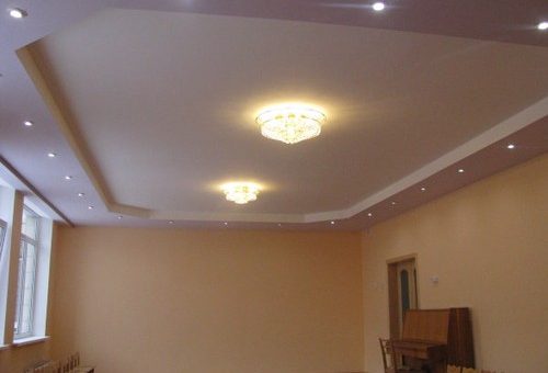 Как сделать потолок недорого и красиво – дешевые на даче, эконом своими руками варианты, отзывы о бюджетной отделке, чем обшить в квартире, косметический ремонт в комнате