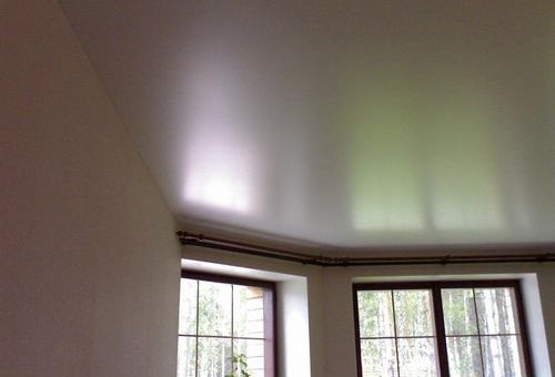 Как выглядит сатиновый натяжной потолок фото – Сатиновые натяжные потолки в интерьере, фото. Особенности сатинового потолка — ЭтотДом