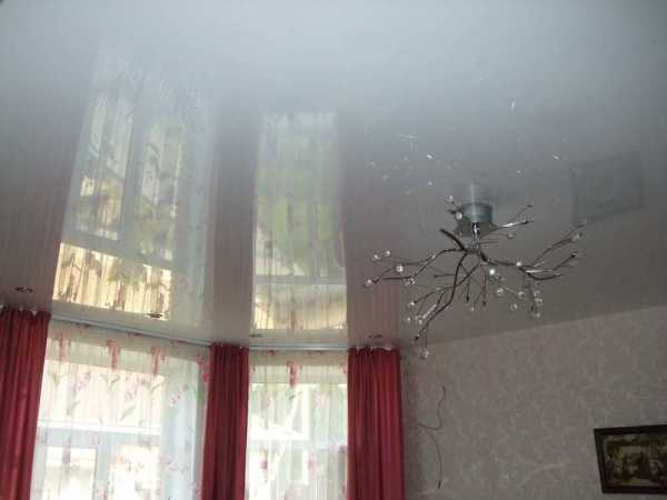 Невидимый карниз для штор под натяжной потолок