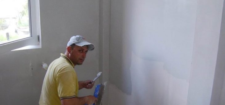 Клейка обоев своими руками – как самой, видео, клеим, оклейка стен, наклейка, как переклеить самому, флизелиновых, виниловых, на основе, фото