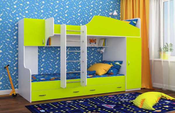 Дизайн детской комнаты с 2 окнами