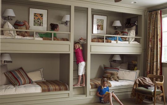 Комната для 3 детей – Детская для троих детей, дизайн помещения, интерьера, кровать, рабочее место, хранение вещей, шкаф