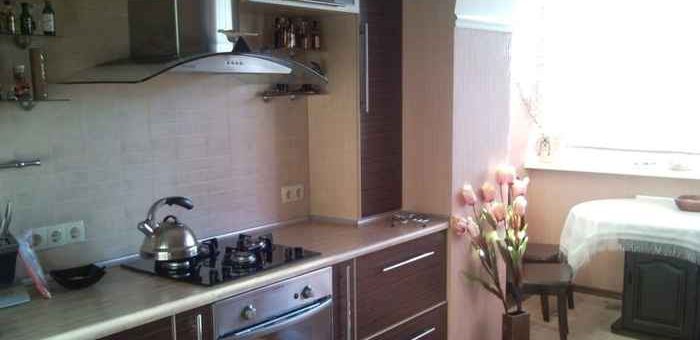 Компоновка кухни в хрущевке – Кухня в хрущевке — 125 фото лучших идей оформления интерьера маленькой кухни