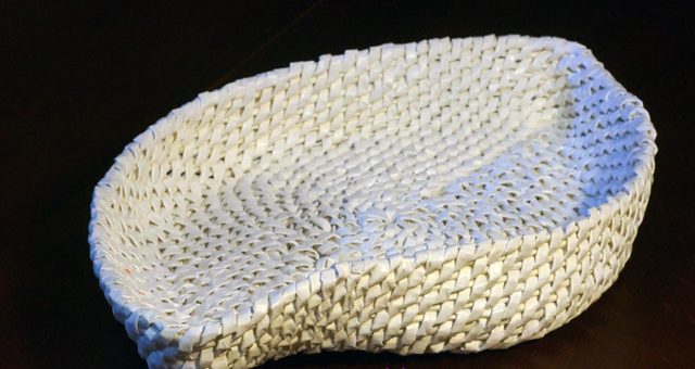 Корневое плетение из газетных трубочек видео пошагово – Коренушки, кореноватки, корешатики из бумажных трубочек. Часть 1.