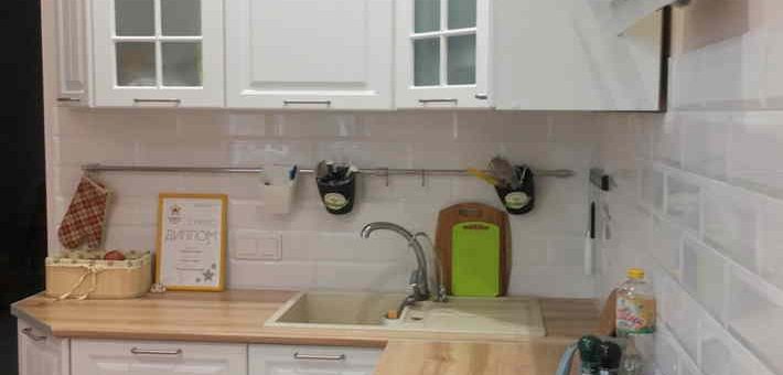 Кухня белая уютная – Уютная белая кухня 11 кв м и куча лайфхаков, как сэкономить целое состояние