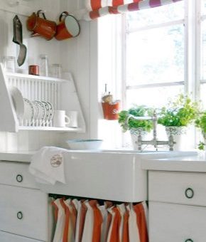 Кухонные шторы для маленькой кухни фото – Кухонные шторы — современный стиль для маленькой кухни (42 фото): новинки дизайна 2018 года