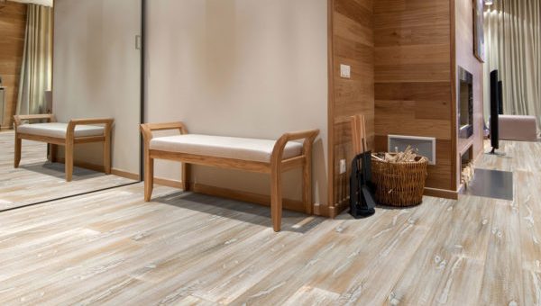 Ламинат в коридоре на стенах – Рассмотрим процесс укладки ламината в прихожую. Инструкция с фото и видео от специалистов и дизайнеров.