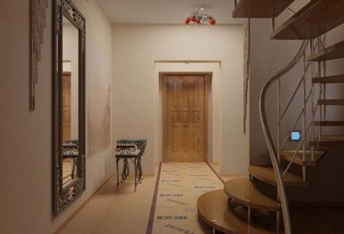 Лестница на 2 этаж в прихожей