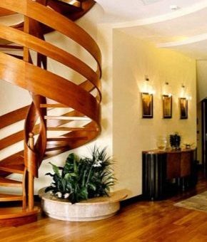 Лестница винтовая на второй этаж в частном доме – нюансы установки своими руками и модели эконом-класса на второй этаж в частном доме, расчёт и размеры, примеры металлической и деревянной конструкции