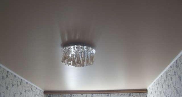 На натяжной потолок – Выбираем натяжной потолок, как выбрать правильно хороший натяжной потолок, опираясь на дизайн и практичность