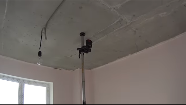 Натяжной потолок своими руками пошаговая инструкция видео – 20 шагов как установить натяжной потолок своими руками: технология от мастеров