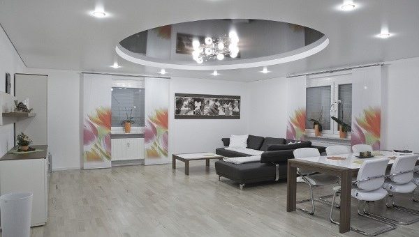 Натяжные потолки двухуровневые на кухне – особенности двухуровневых конструкций, какой цвет интерьера лучше, фотографии и видео