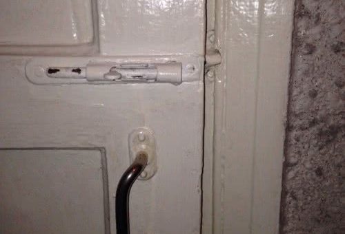 Обновить старые окрашенные двери – Обновить старые окрашенные двери. Как отреставрировать дверное полотно из массива древесины. Отделка проема межкомнатной двери