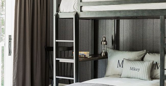 Обои серые в комнате фото