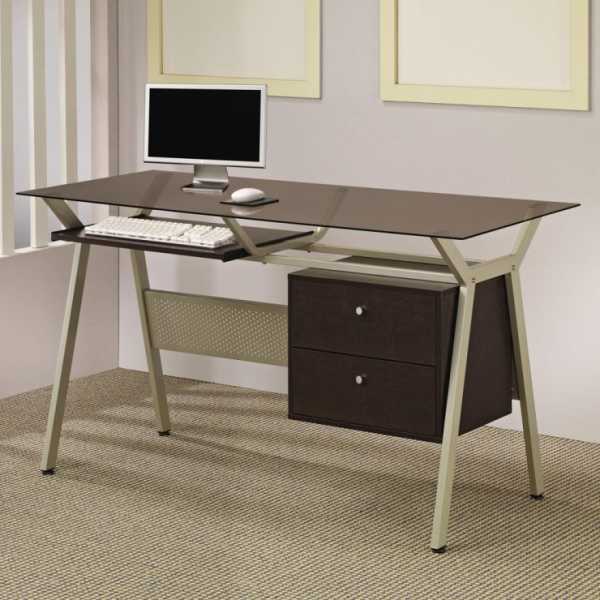 Длинный стол для компьютера без полок