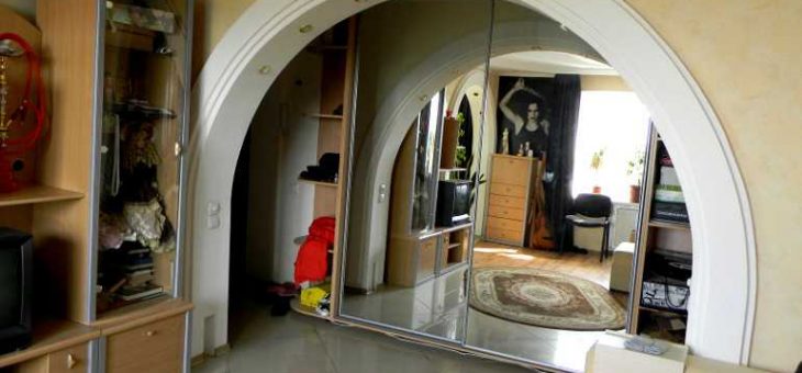 П образная арка – красивые квадратные варианты для дверного проема со светлой отделкой в интерьере квартиры