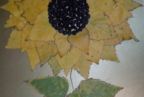 Поделка из березовых листьев