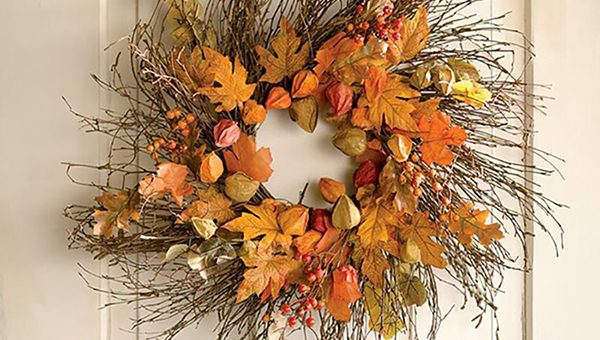 Поделки из листьев венок – Поделка венок из листьев: собрала кленовые листья и спустя 45 минут появилась роскошная вещь!