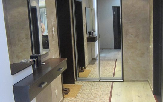 Пол в коридоре фото