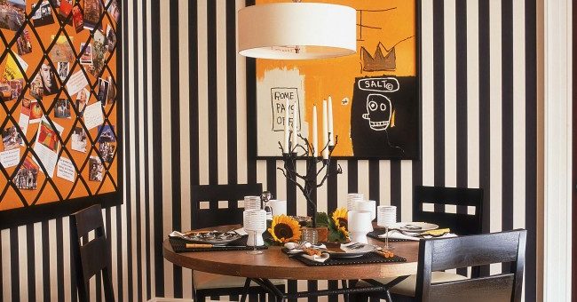 Полосатые серые обои в интерьере – яркие полосатые варианты для стен в гостиной, вертикальная и горизонтальная полоса в современном дизайне