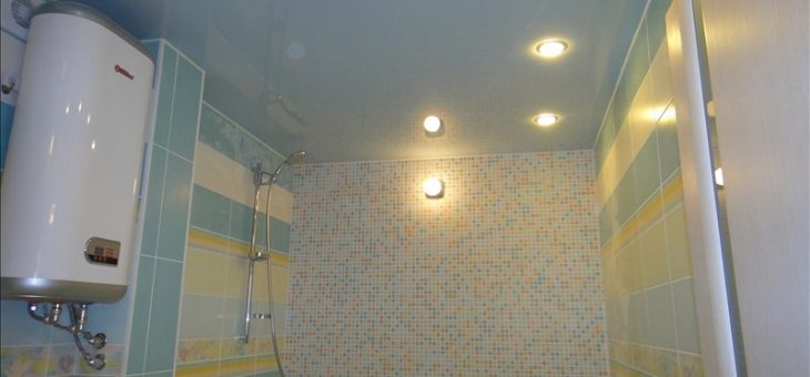 Потолок в ванной комнате какой лучше – Какой потолок сделать в ванной комнате: какой лучше выбрать реечный или натяжной, чем можно покрасить (фото)