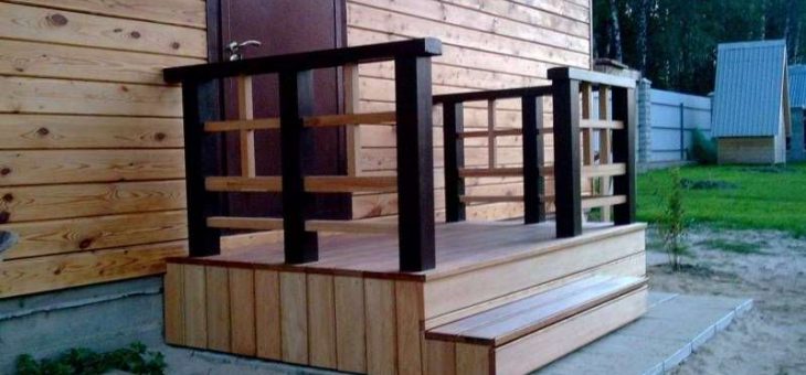 Проект крыльца деревянного дома – чертеж, конструкция крыльца, расчет размера высоты ступеней для наружной лестницы, как оригинально оформить готовую входную площадку перед домом сайдинговым покрытием или террасной доской, фото