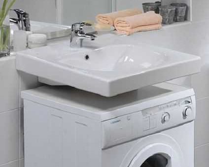 Раковины со смещенным сливом – «Кувшинка» над машинкой, модель со столешницей и плоская, с тумбой для ванной, размеры и материалы, отзывы об использовании