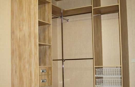 Рисунок шкаф угловой – встраиваемый в спальню, прихожую, гостиную. Идеи дизайна и внутреннего наполнения