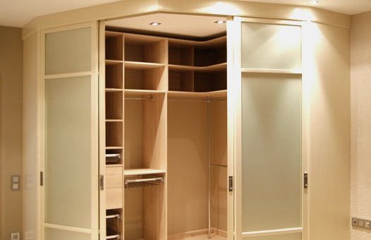 Сделать гардеробную комнату – Варианты устройства гардеробной комнаты своими руками из кладовки или гипсокартона