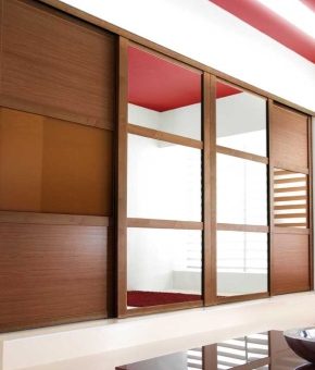 Стекла для шкафов купе фото – необычные новинки, фотогалерея со стеклянными, комбинированными, глянцевыми и пескоструйными вариантами. Сборка, замена и оформление