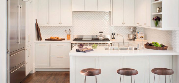 Столовая кухня с барной стойкой фото