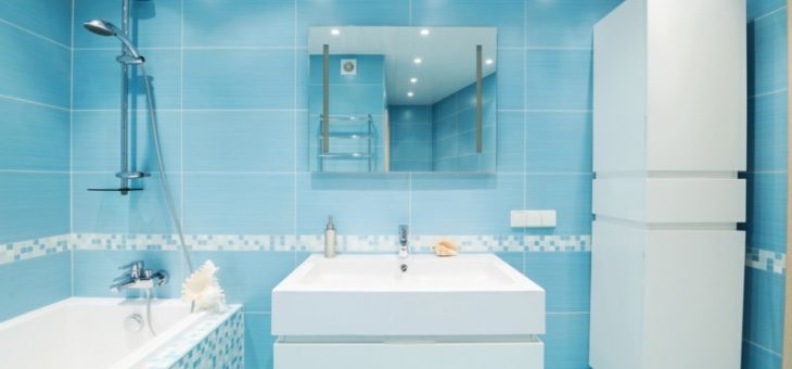 Ванная комната в голубых тонах